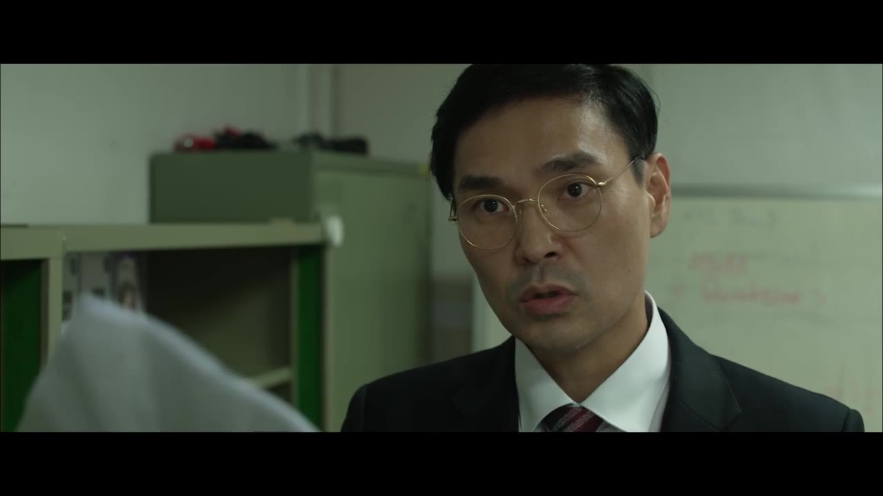 그러나 개는 늑대다 썸네일